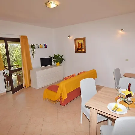 Bor Apartamento *