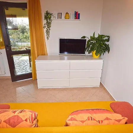 Bor Apartment